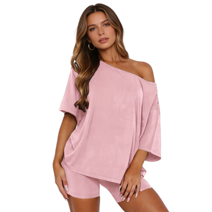 Women's Two-Piece Casual Loungewear Set—A Flattering Activewear Look for Travel