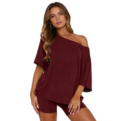 Women's Two-Piece Casual Loungewear Set—A Flattering Activewear Look for Travel